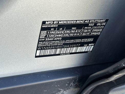 Certified 2026 Mercedes-Benz GLB 250 4MATIC image 33