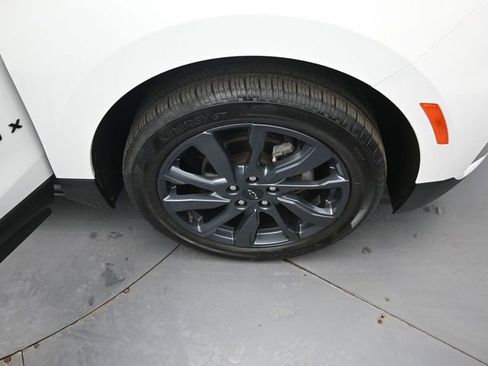 Used 2024 Chevrolet Equinox RS FWD image 36