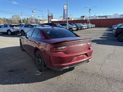 Used 2018 Dodge Charger R/T w/ Plus Group image 5