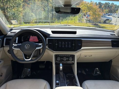 Used 2021 Volkswagen Atlas SEL image 16