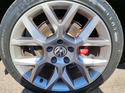 Used 2014 Volkswagen GTI Driver's Edition FWD image 13