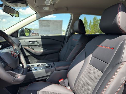 New 2026 Nissan Rogue SV image 26