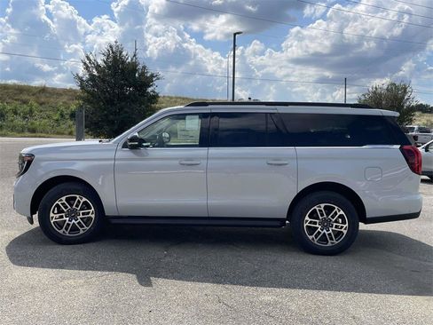 New 2025 Ford Expedition Max Active image 6