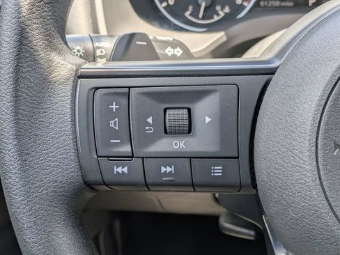 Used 2024 Nissan Rogue S FWD image 24