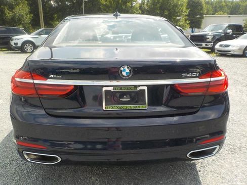 Used 2019 BMW 740i xDrive w/ Executive Package image 4
