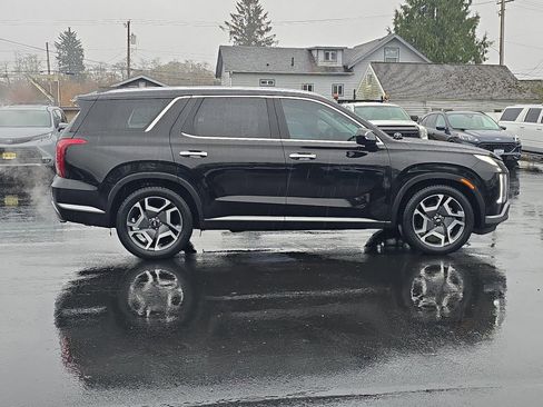 Used 2023 Hyundai Palisade SEL w/ Cargo Package image 7