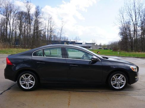 Used 2014 Volvo S60 T5 w/ Climate Package AWD/4WD image 6
