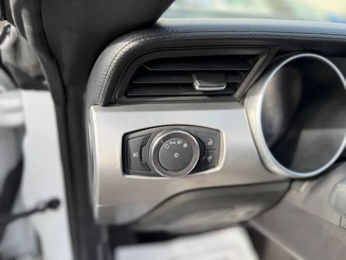 Used 2019 Ford Mustang Premium image 30