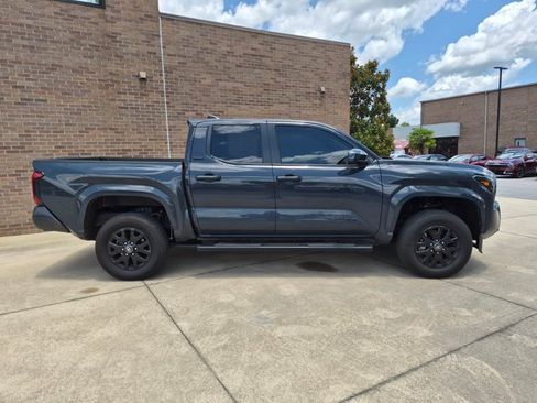 Used 2024 Toyota Tacoma SR5 w/ SR5 Upgrade Package RWD image 4