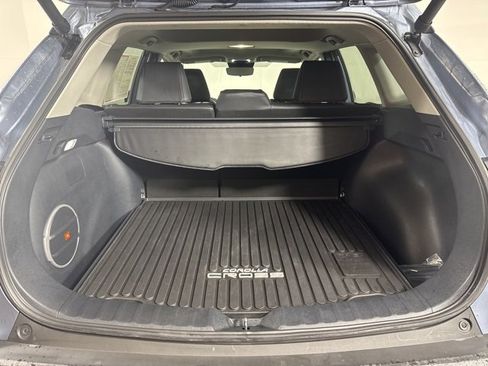 Used 2023 Toyota Corolla Cross XLE image 21