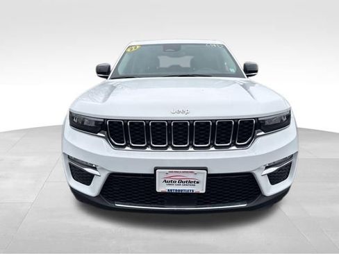 Used 2022 Jeep Grand Cherokee Limited image 2