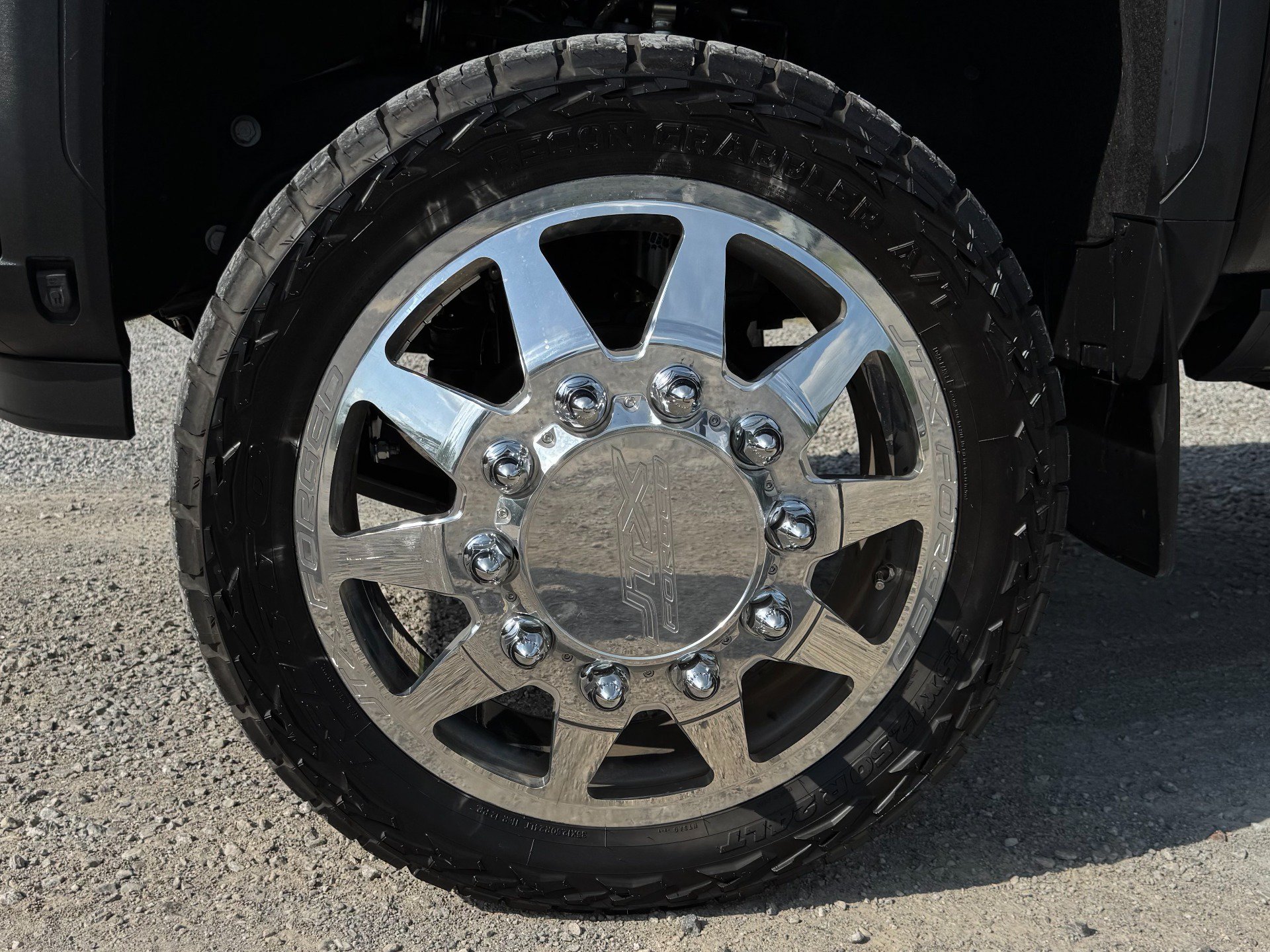 Used 2024 GMC Sierra 3500 Denali Ultimate AWD/4WD image 90