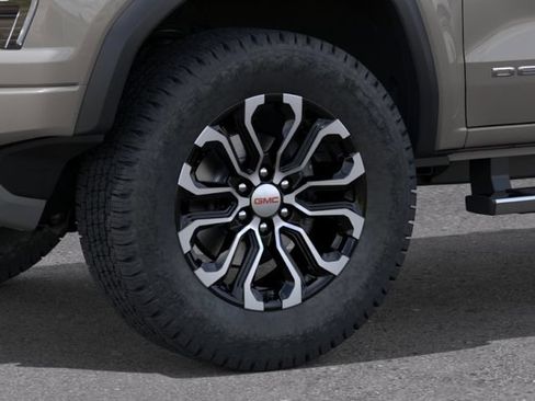 New 2026 GMC Canyon Denali AWD/4WD image 9