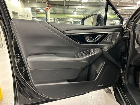 Used 2020 Subaru Outback Limited image 9