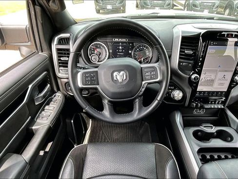 Used 2022 RAM 2500 Laramie w/ Night Edition AWD/4WD image 5