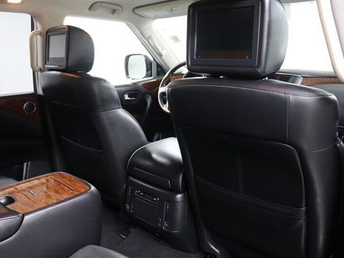 Used 2018 INFINITI QX80 4WD w/ Driver Assistance Package image 28