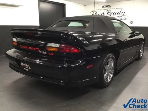 Used 2000 Chevrolet Camaro Z28 w/ Sport Appearance Pkg RWD image 21