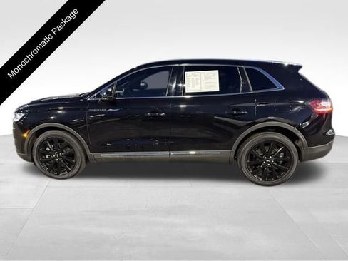 Used 2023 Lincoln Nautilus Reserve w/ Monochromatic Package image 3