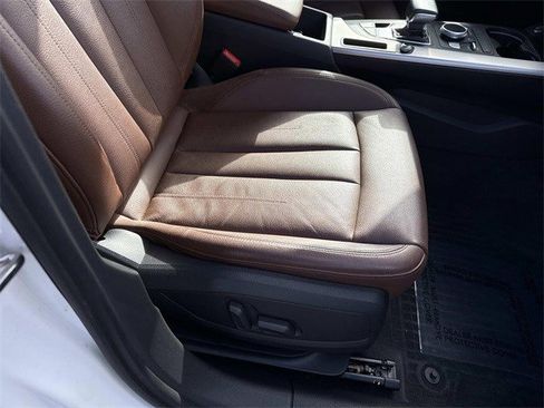 Used 2017 Audi A4 2.0T Premium Plus image 10