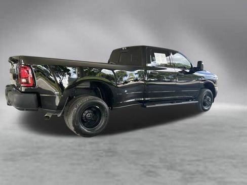 Used 2026 RAM 3500 Tradesman AWD/4WD image 3