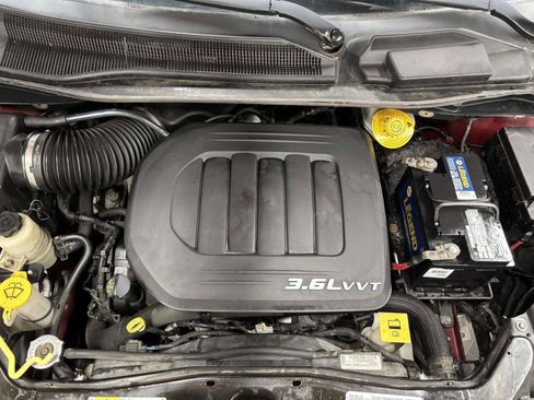 Used 2015 Dodge Grand Caravan SE FWD image 13
