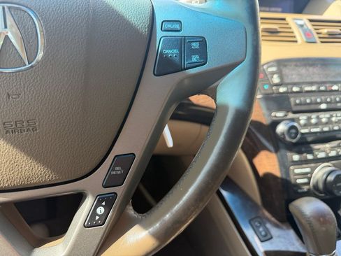 Used 2011 Acura MDX w/ Technology & Entertainment AWD/4WD image 18