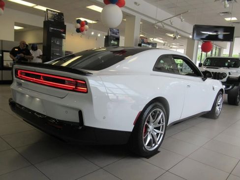 Used 2024 Dodge Charger R/T Scat Pack w/ Plus Group image 6