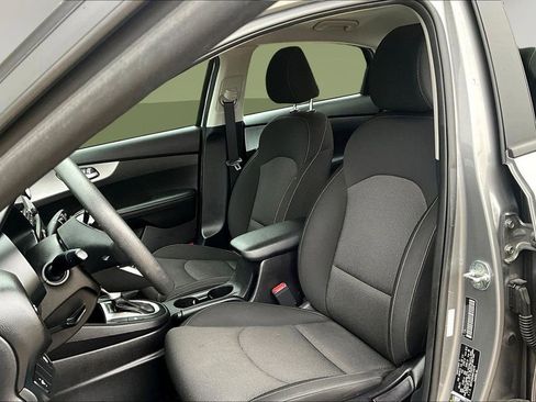 Used 2022 Kia Forte LXS image 22