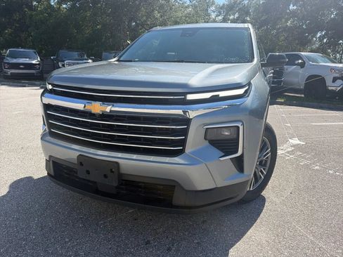 Used 2024 Chevrolet Traverse LT AWD/4WD image 3