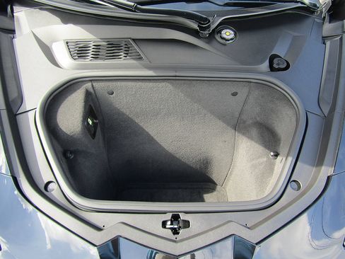 Used 2024 Chevrolet Corvette Stingray Premium Conv w/ Z51 Performance Package RWD image 21