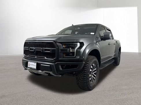 Used 2019 Ford F150 Raptor w/ Equipment Group 802A Luxury image 2