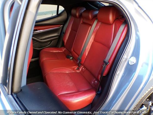 Used 2022 MAZDA MAZDA3 s image 21