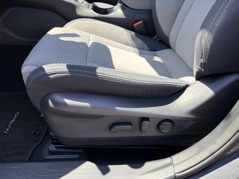 Certified 2025 Subaru Outback Premium AWD/4WD image 28