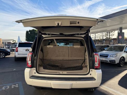Used 2015 GMC Yukon Denali w/ Touring Package image 17