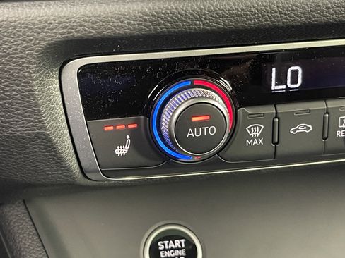 New 2025 Audi Q3 2.0T Premium Plus image 32