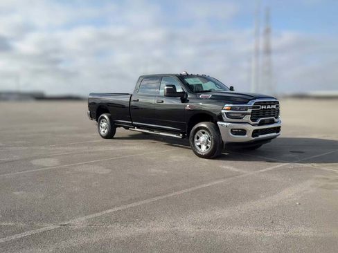 New 2026 RAM 2500 Tradesman image 16