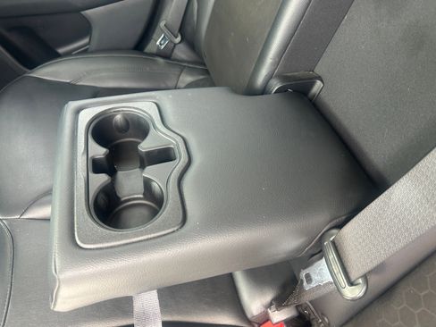 Used 2021 Jeep Compass Latitude AWD/4WD image 32