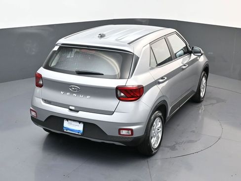 Certified 2026 Hyundai Venue SE FWD image 16