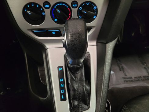 Used 2014 Ford Focus SE image 24