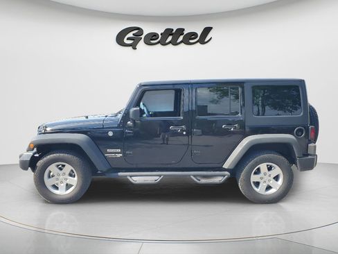 Used 2018 Jeep Wrangler Unlimited Sport S AWD/4WD image 8