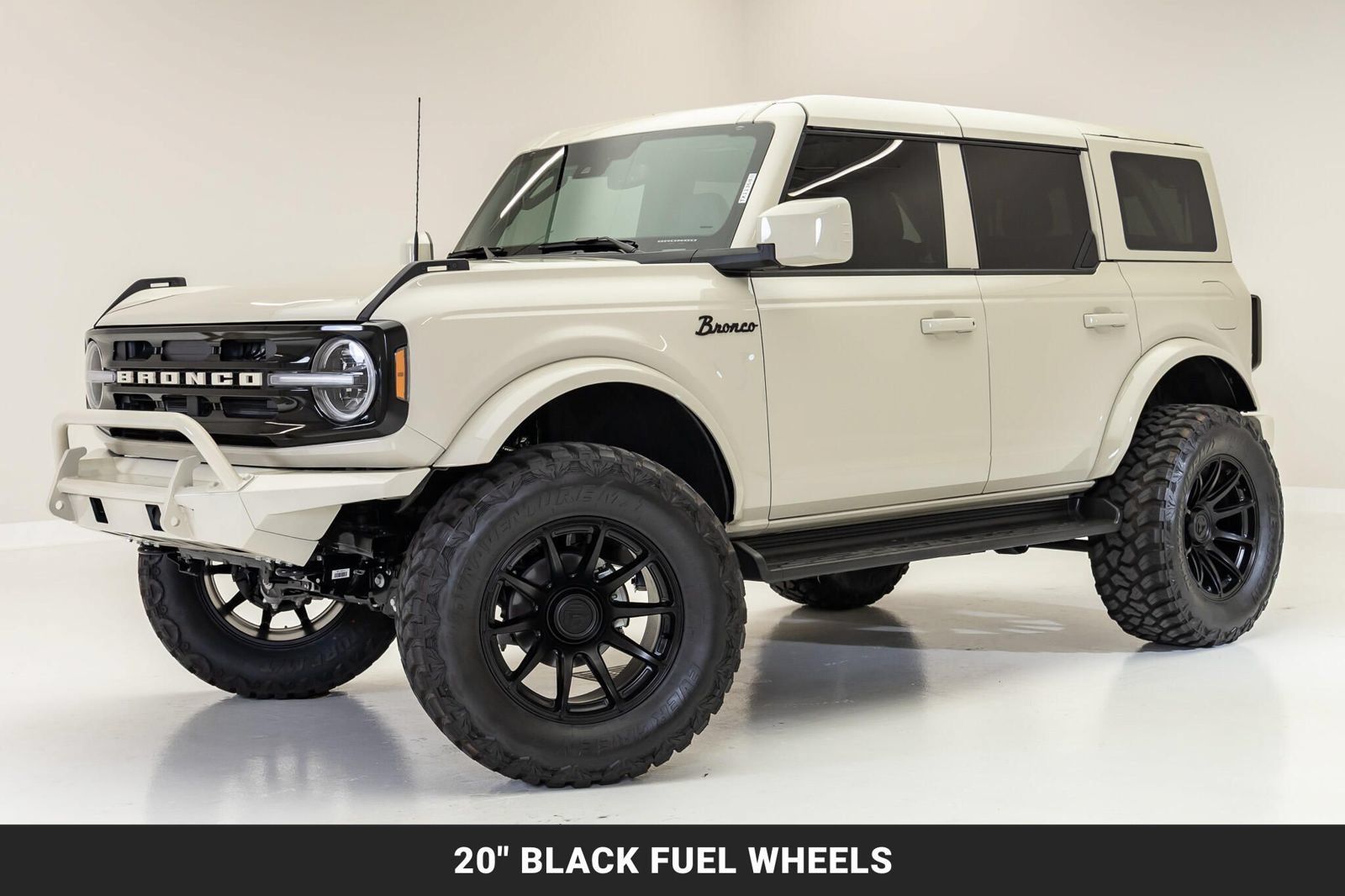Used 2026 Ford Bronco Outer Banks AWD/4WD image 4