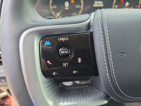 Used 2025 INFINITI QX80 Sensory AWD/4WD image 14