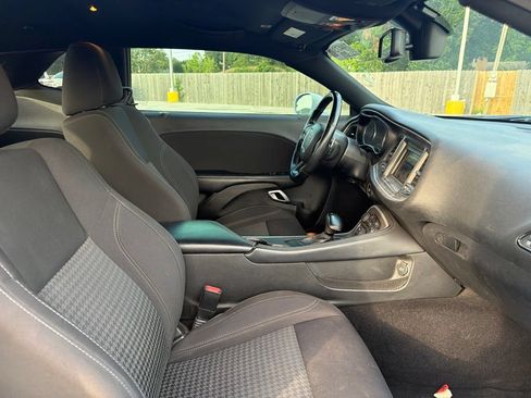 Used 2022 Dodge Challenger R/T RWD image 12