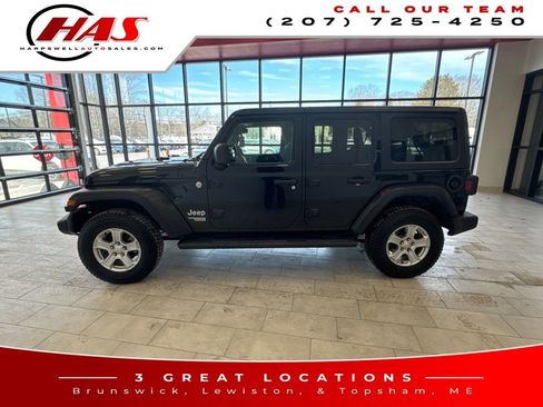 Used 2019 Jeep Wrangler Unlimited Sport S image 2