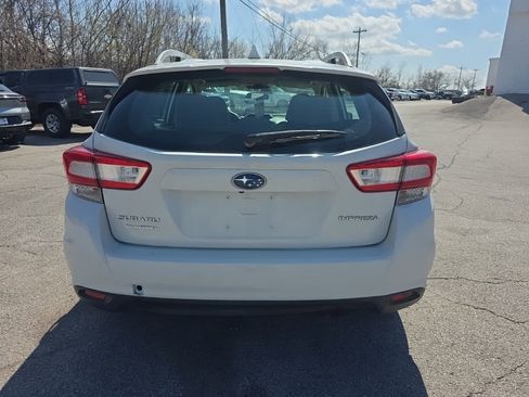 Used 2019 Subaru Impreza 2.0i Premium image 6