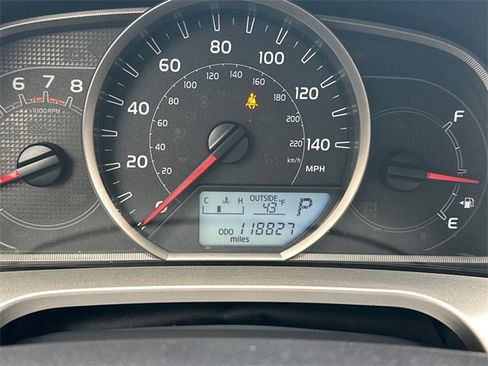 Used 2013 Toyota RAV4 LE image 18