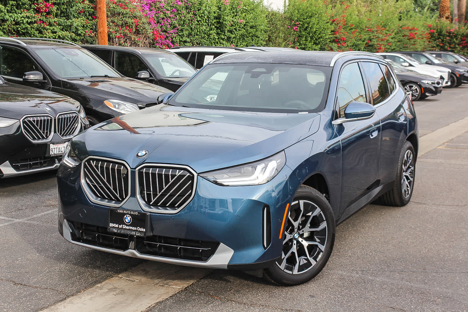 Used 2026 BMW X3 xDrive30i w/ Premium Package AWD/4WD image 1