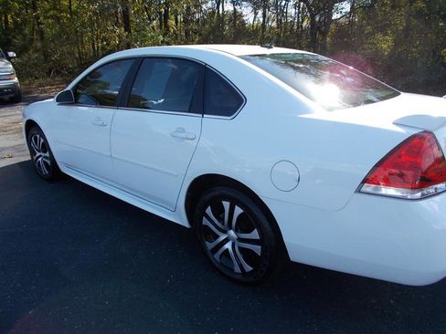 Used 2011 Chevrolet Impala LS image 5