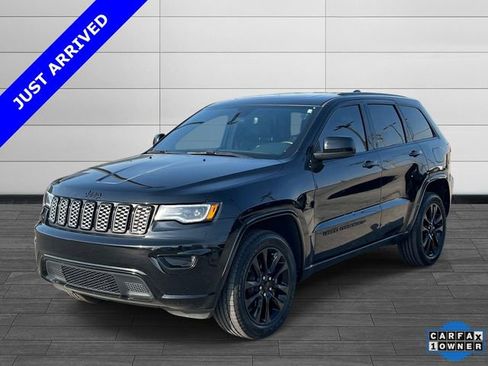 Certified 2022 Jeep Grand Cherokee Laredo X image 8