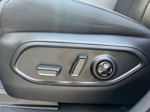 New 2026 Jeep Grand Cherokee L Laredo AWD/4WD image 13